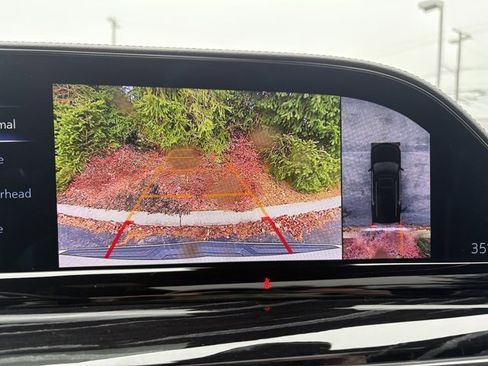 Certified 2022 Cadillac Escalade Sport w/ Touring Package image 32