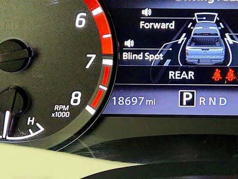 Used 2023 Nissan Frontier PRO-4X w/ Pro-4X Premium Package image 16