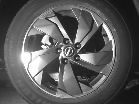 Used 2025 Nissan Rogue SV image 15