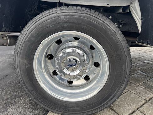 Used 2022 Ford F450 Limited w/ FX4 Off-Road Package image 8