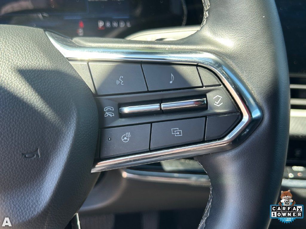 Used 2025 Chevrolet Equinox LT AWD/4WD image 26