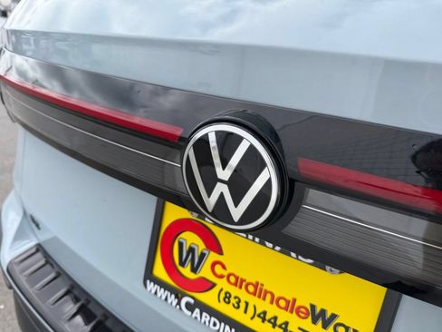 New 2026 Volkswagen Taos SE AWD/4WD image 12