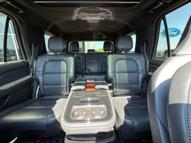 Used 2022 Lincoln Navigator Reserve AWD/4WD image 37