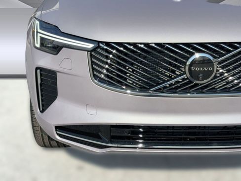 New 2026 Volvo XC90 B6 Plus w/ Protection Package Premier image 28