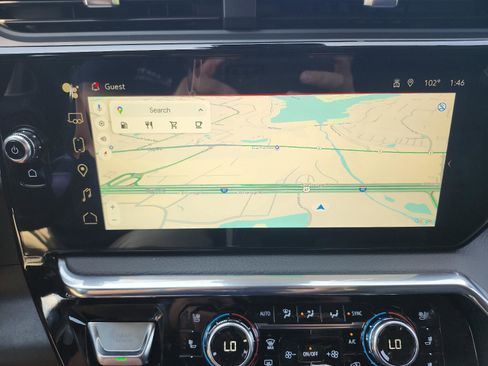 New 2026 GMC Sierra 2500 Denali w/ Denali Reserve Package image 15