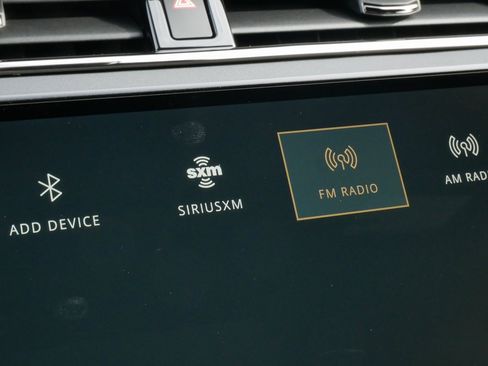 Used 2024 Land Rover Range Rover Evoque Dynamic SE image 57