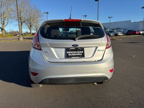 Used 2018 Ford Fiesta SE image 6