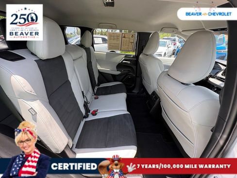 Used 2025 Mitsubishi Outlander SE FWD image 23