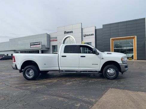 Used 2024 RAM 3500 Big Horn image 3