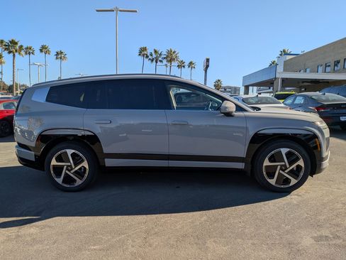 New 2026 Hyundai Ioniq 9 Limited image 5