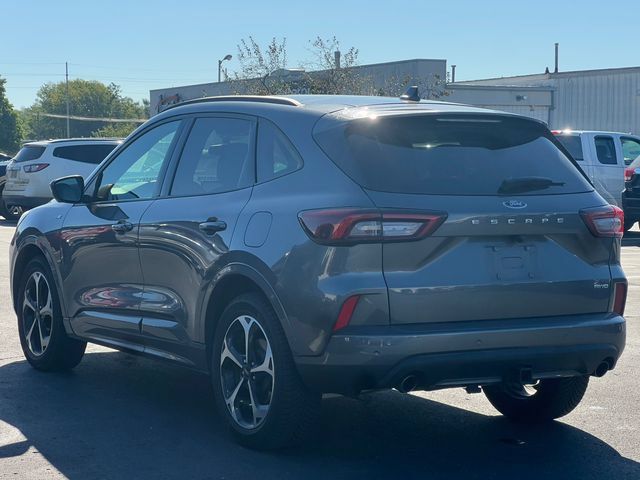 Used 2023 Ford Escape ST-Line Select w/ Tech Pack #2 AWD/4WD image 9