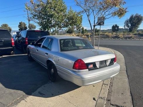 Used 2011 Ford Crown Victoria Police Interceptor w/ Radio Suppression Pkg image 4