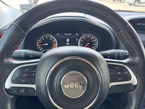 Used 2016 Jeep Renegade Trailhawk w/ Cold Weather Group image 23