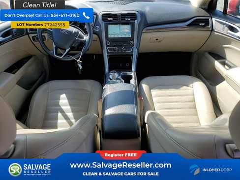 Used 2017 Ford Fusion SE w/ Fusion SE Technology Package image 11