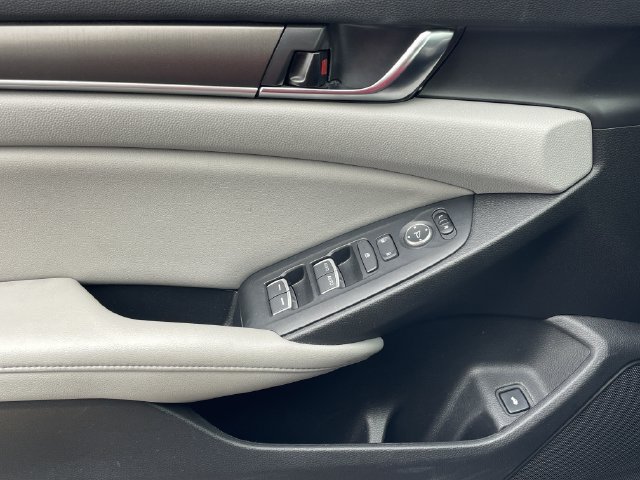 Used 2019 Honda Accord LX image 22