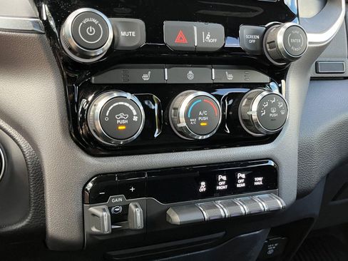 New 2026 RAM 1500 Big Horn AWD/4WD image 21