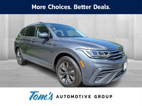 Certified 2023 Volkswagen Tiguan SE w/ Panoramic Sunroof Package FWD image 1