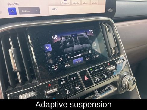 Used 2023 Lexus LX 600 4WD w/ Appearance Package image 10