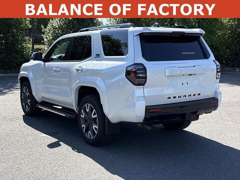 Used 2025 Toyota 4Runner TRD Sport Premium AWD/4WD image 4