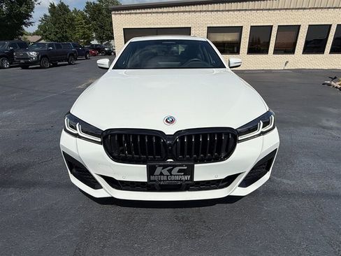 Used 2023 BMW M550i xDrive w/ Executive Package AWD/4WD image 4