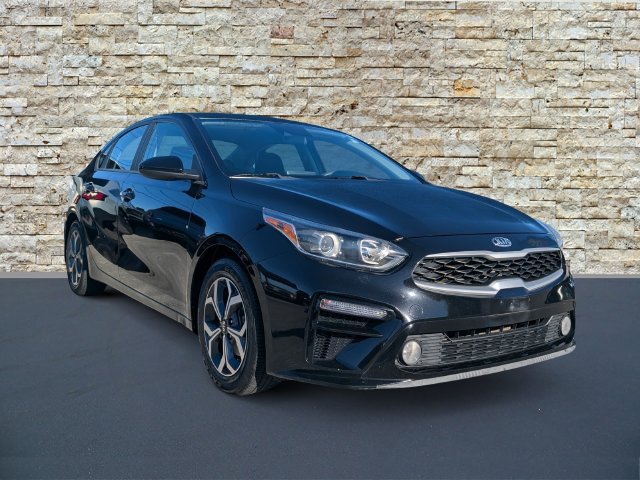 Used 2019 Kia Forte LXS FWD image 1
