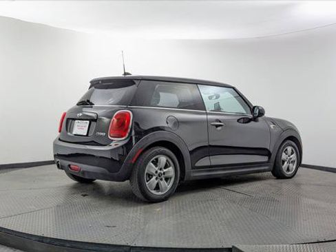 Used 2016 MINI Cooper 2-Door Hardtop FWD image 8