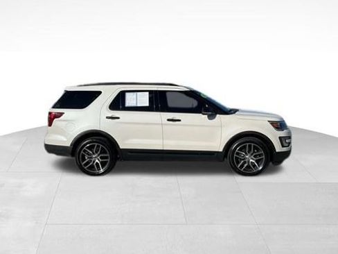 Used 2016 Ford Explorer Sport w/ Equipment Group 401A image 5