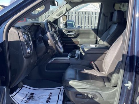 Used 2022 GMC Sierra 2500 SLT w/ SLT Convenience Package image 2