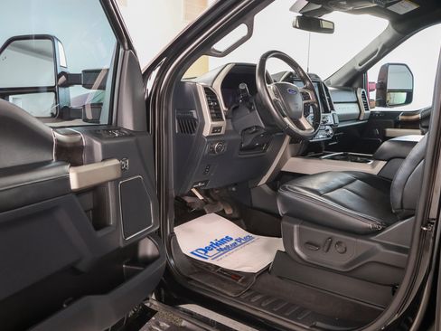 Used 2022 Ford F250 Lariat w/ Tremor Off-Road Package AWD/4WD image 3