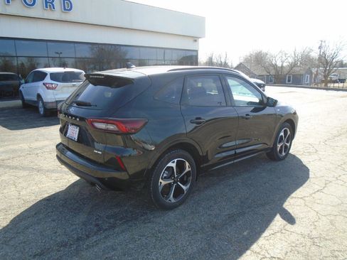 Used 2024 Ford Escape ST-Line Select w/ Tech Pack #2 image 5