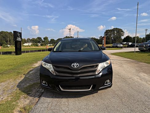 Used 2015 Toyota Venza XLE AWD/4WD image 2