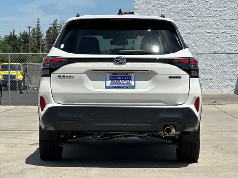 New 2026 Subaru Forester Touring AWD/4WD image 4