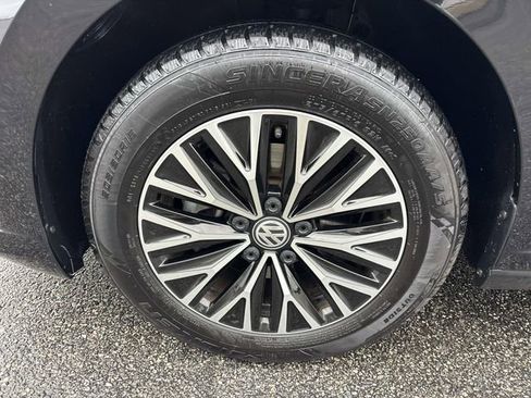 Used 2019 Volkswagen Jetta SEL image 7
