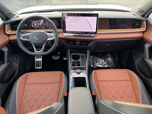 New 2026 Volkswagen Tiguan SEL R-Line image 25