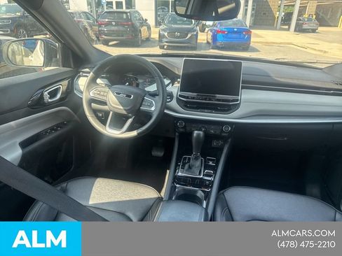 Used 2025 Jeep Compass Limited AWD/4WD image 9