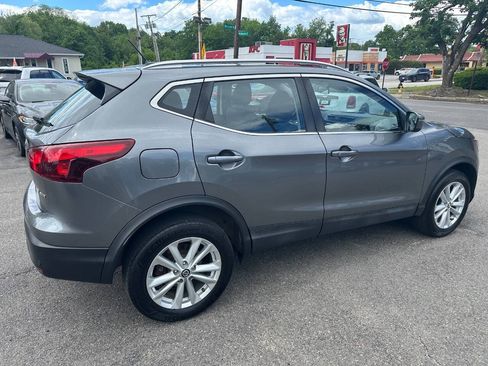 Used 2019 Nissan Rogue Sport SV AWD/4WD image 4