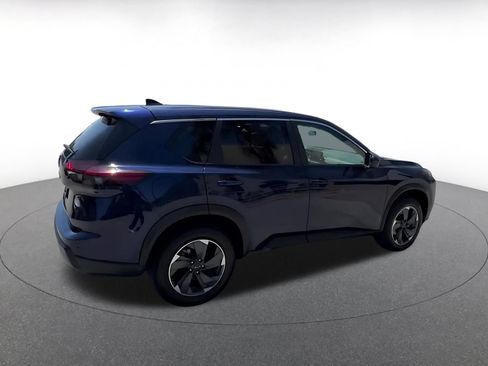 Used 2025 Nissan Rogue SV FWD image 12