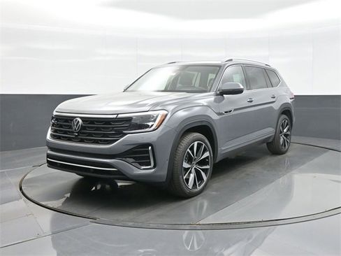New 2026 Volkswagen Atlas SEL Premium R-Line image 3