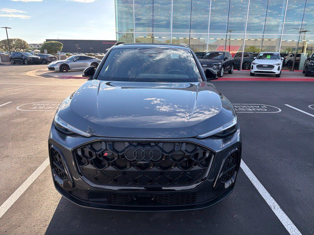 Used 2026 Audi SQ5 Premium Plus AWD/4WD image 2