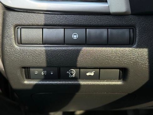 Certified 2023 Nissan Rogue SL w/ SL Premium Package image 27