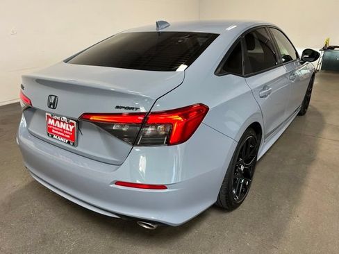 Used 2023 Honda Civic Sport image 3