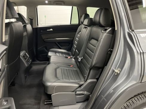 Used 2023 Volkswagen Atlas SEL Premium image 31