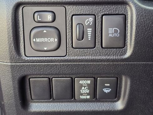 Used 2024 Toyota 4Runner SR5 Premium AWD/4WD image 18