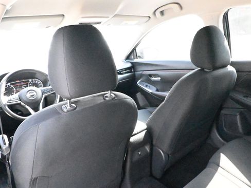 Used 2025 Nissan Sentra SR FWD image 19