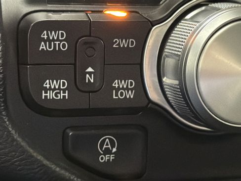 Used 2022 RAM 1500 Laramie AWD/4WD image 31