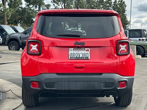 Used 2020 Jeep Renegade Altitude image 5