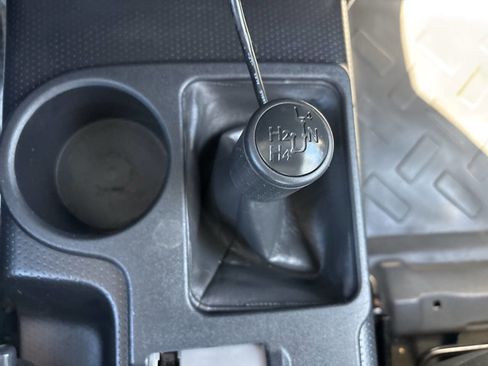 Used 2008 Toyota FJ Cruiser 4WD image 23