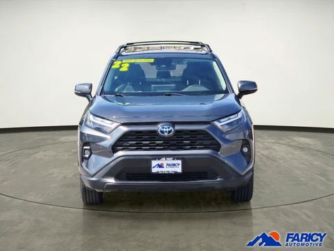 Used 2022 Toyota RAV4 XLE Premium AWD/4WD image 8