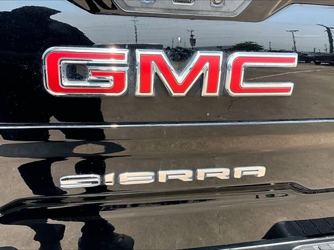 Certified 2021 GMC Sierra 1500 SLT RWD image 31