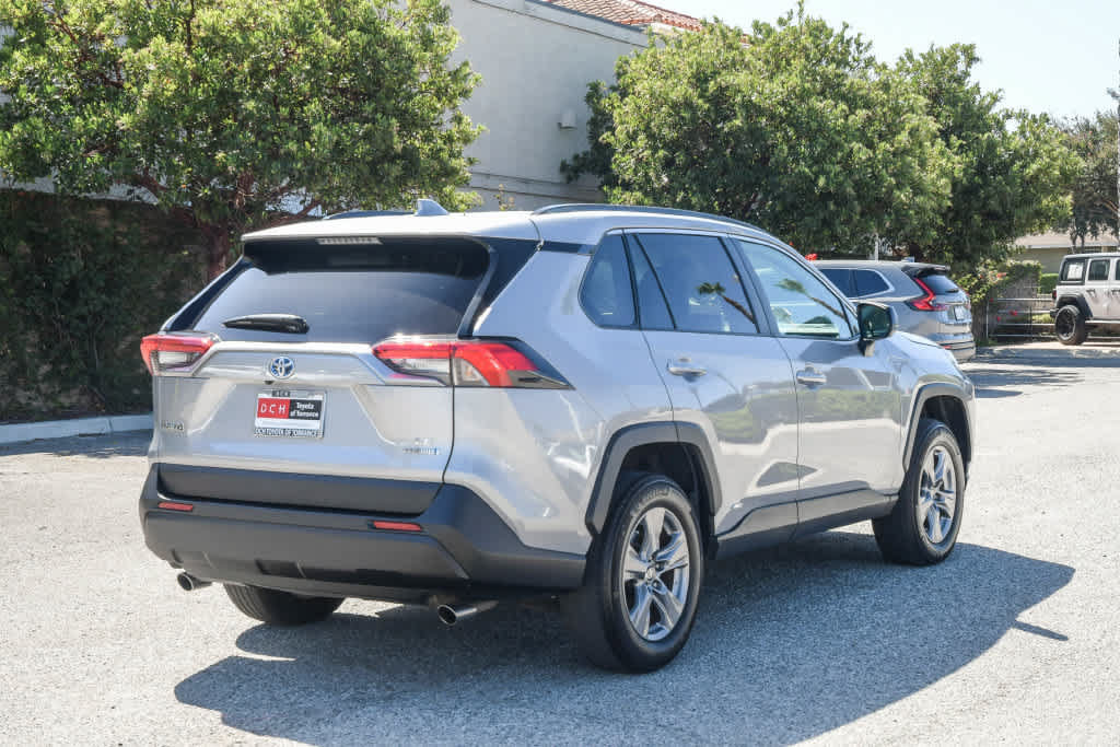 Certified 2024 Toyota RAV4 LE AWD/4WD image 9
